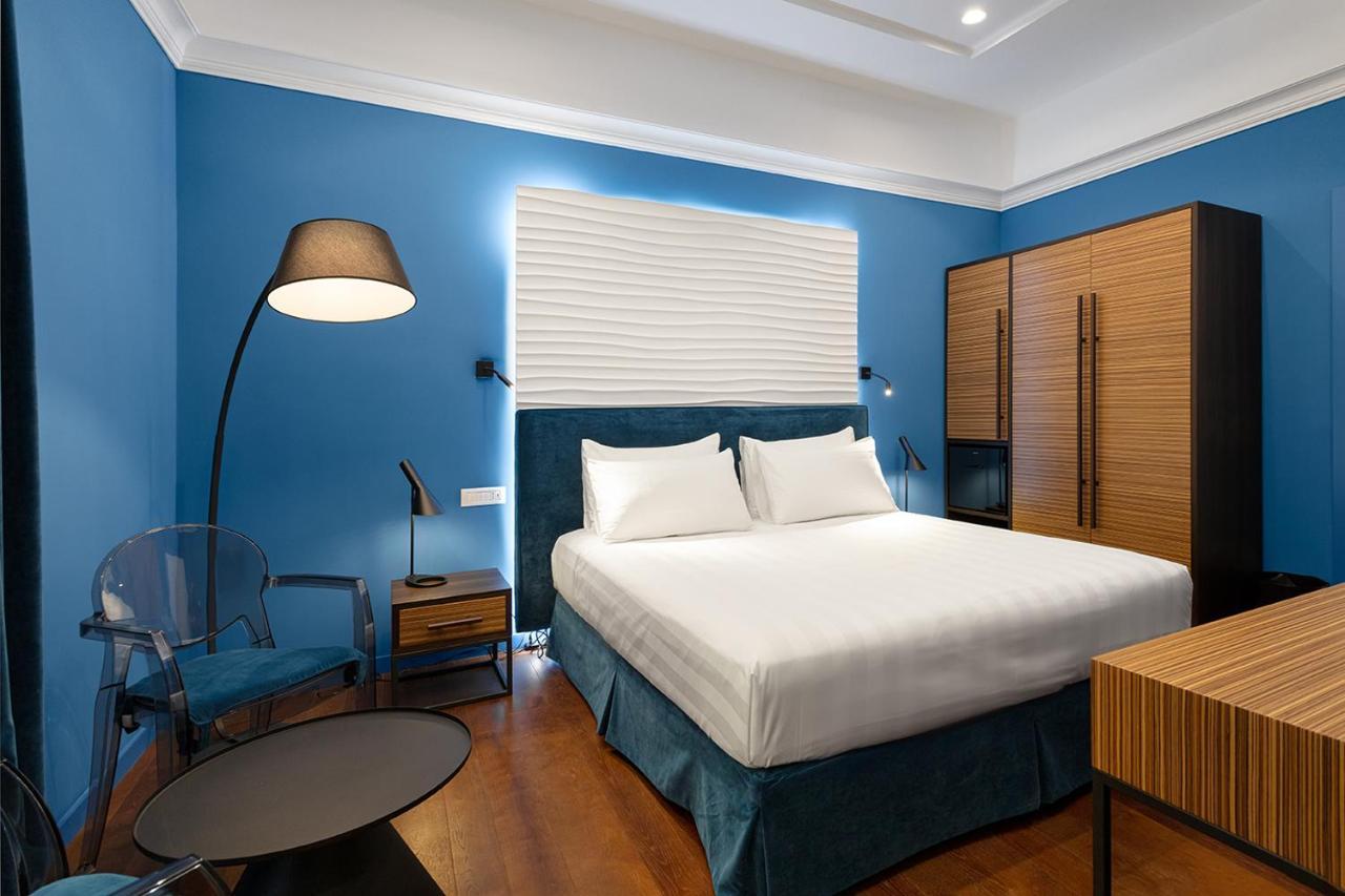 Hotel Poerio 25 Boutique Stay เนเปิลส์ ภายนอก รูปภาพ