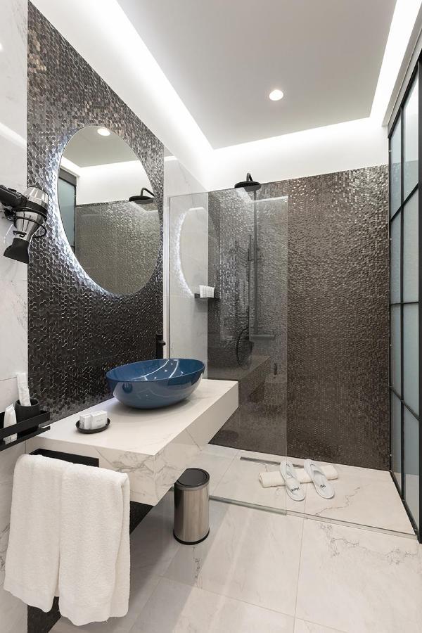 Hotel Poerio 25 Boutique Stay เนเปิลส์ ภายนอก รูปภาพ