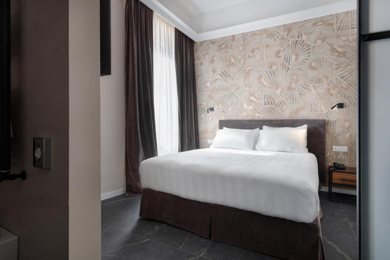 Hotel Poerio 25 Boutique Stay เนเปิลส์ ภายนอก รูปภาพ