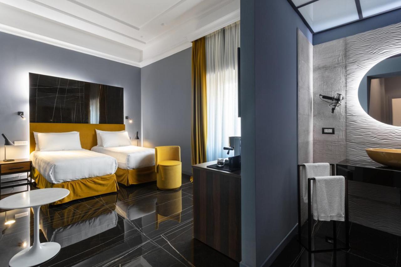 Hotel Poerio 25 Boutique Stay เนเปิลส์ ภายนอก รูปภาพ